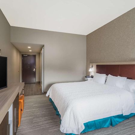 Hampton Inn Newport Luaran gambar
