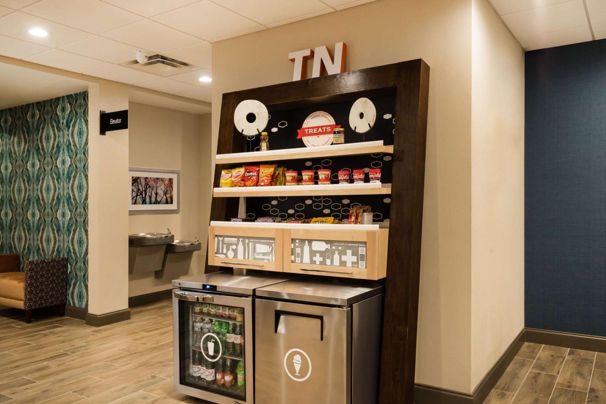 Hampton Inn Newport Luaran gambar