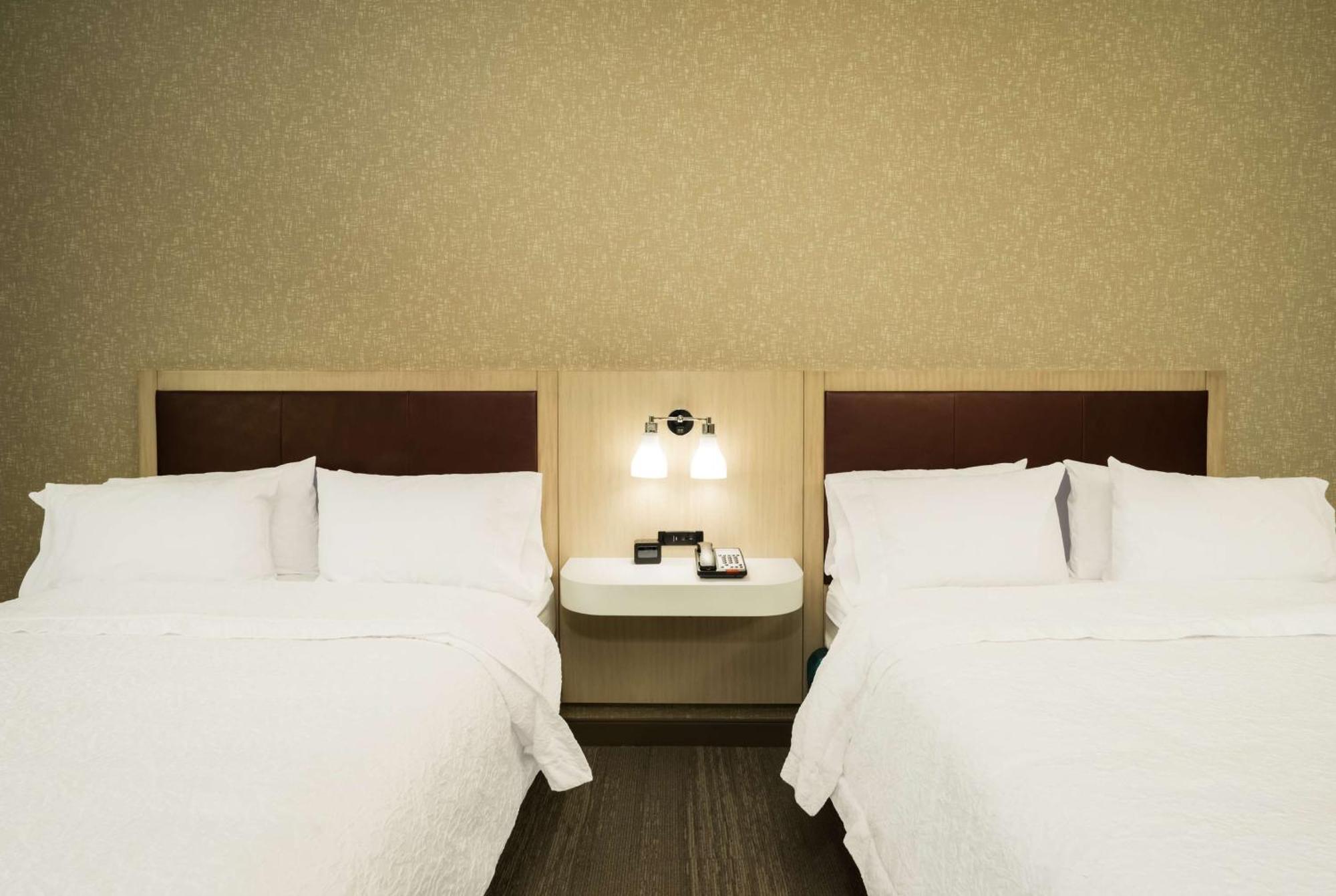 Hampton Inn Newport Luaran gambar