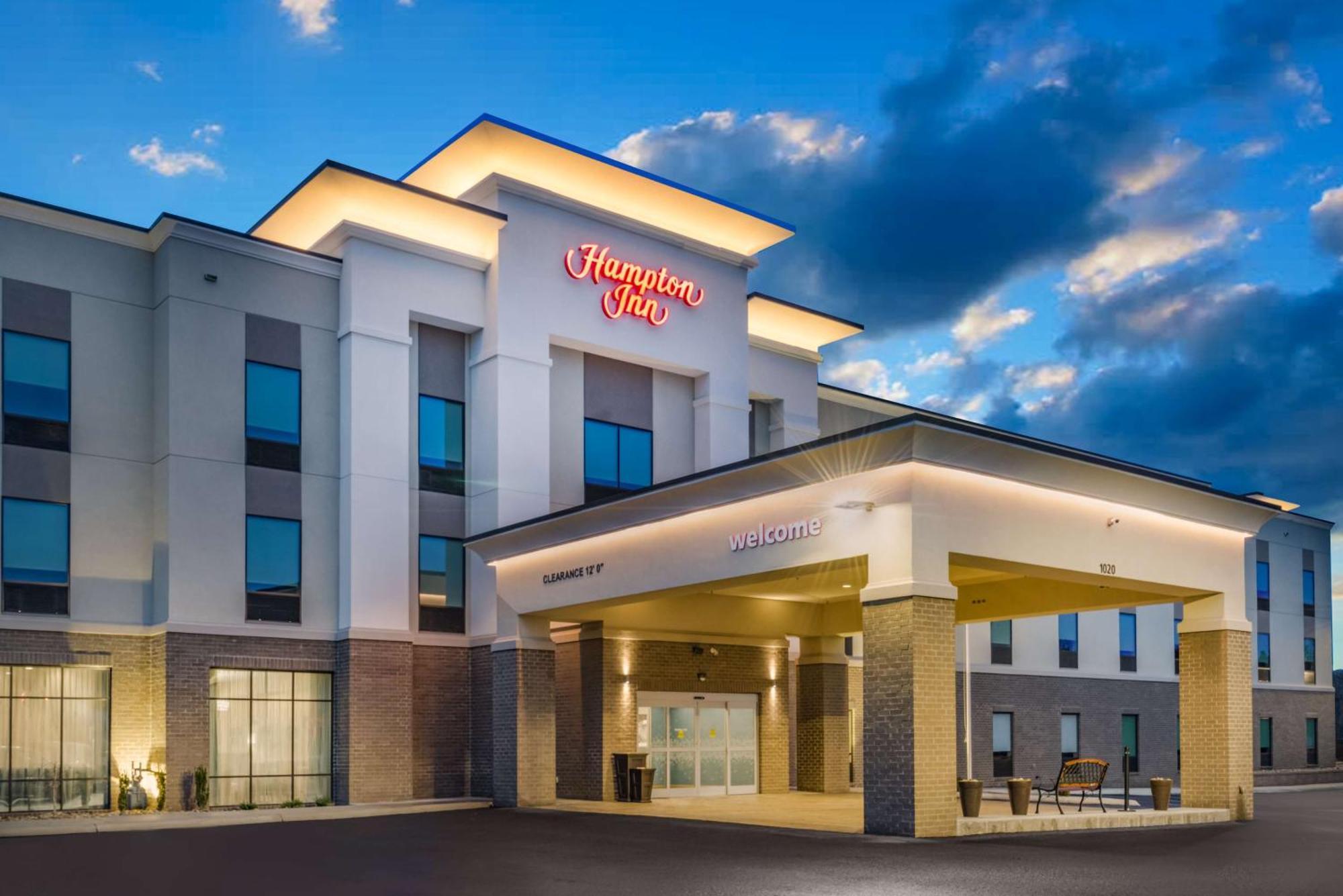 Hampton Inn Newport Luaran gambar